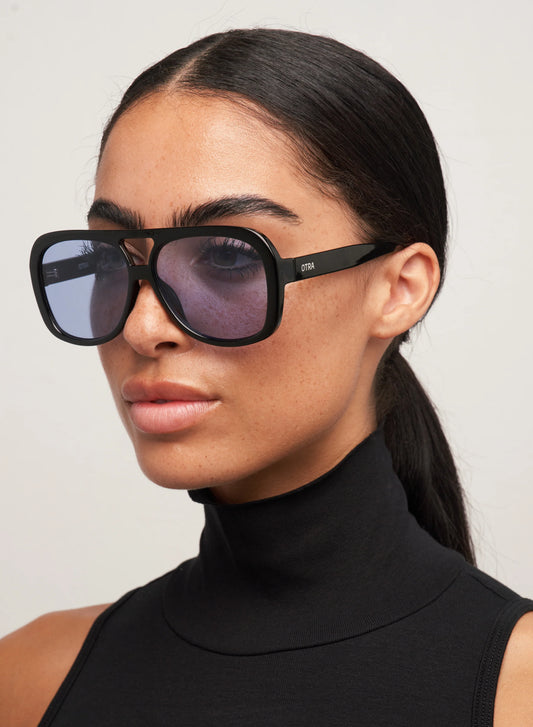 Yara - Black/ Light Blue