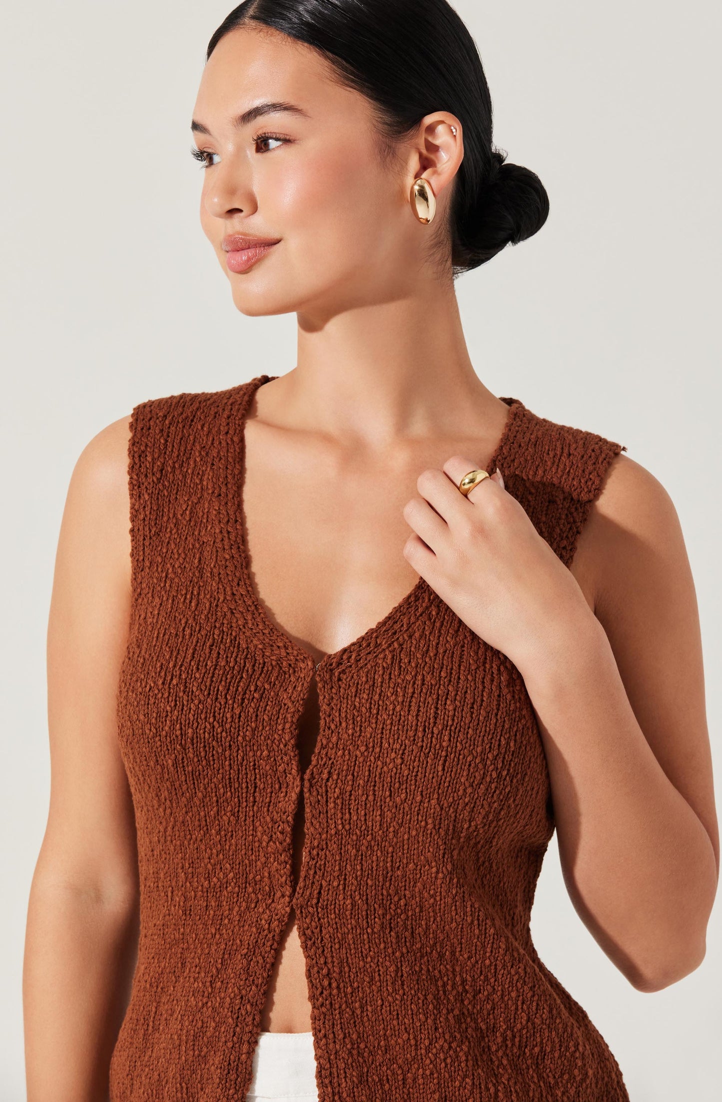 Taimi Crochet Vest