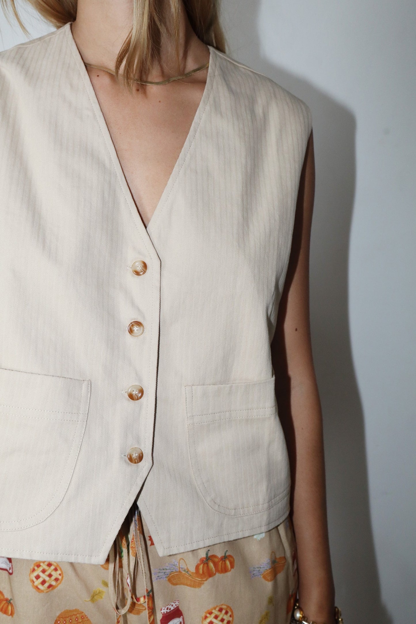 City Neutral Vest