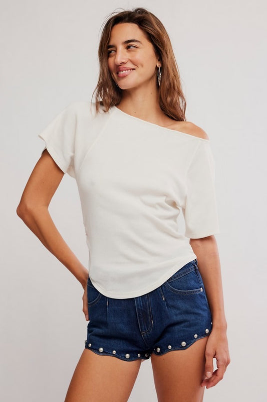 Lucy Off the Shoulder Tee