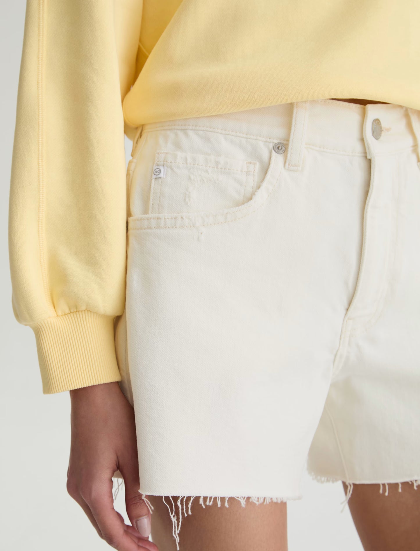 Halle Short - Powder Mended