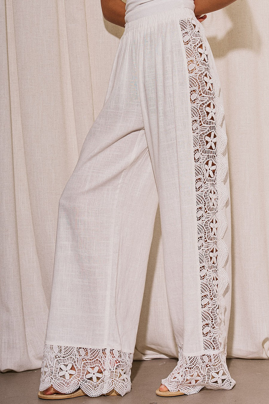 Genovia Eyelet Pant